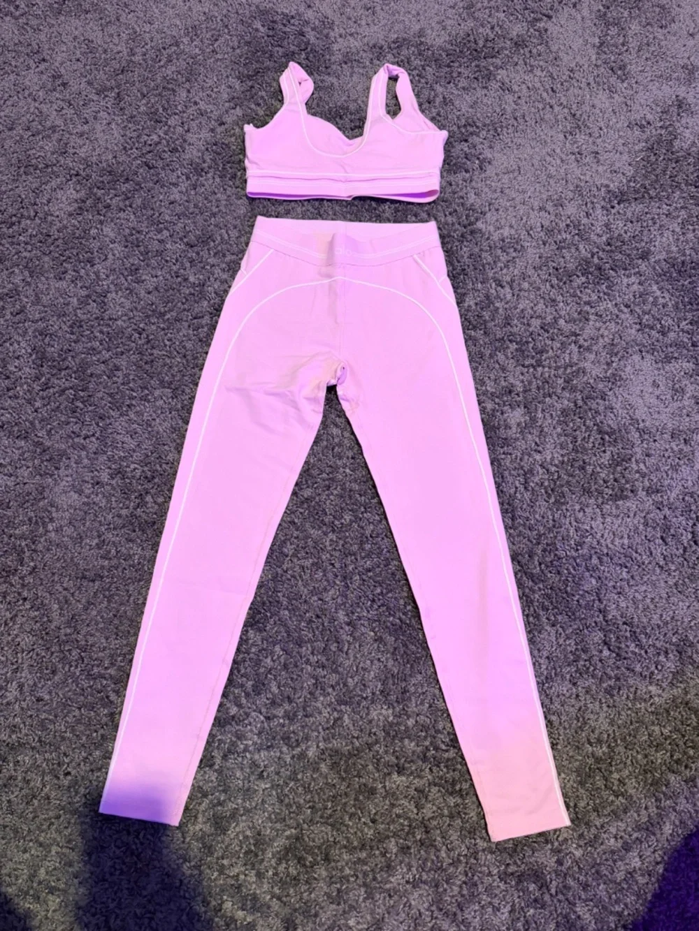 ALO Yoga Set Pink - Picture 2 of 2